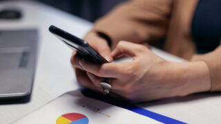 【問い合わせ数が増える理由】企業ホームページにLINE問い合わせを導入するメリットと重要性